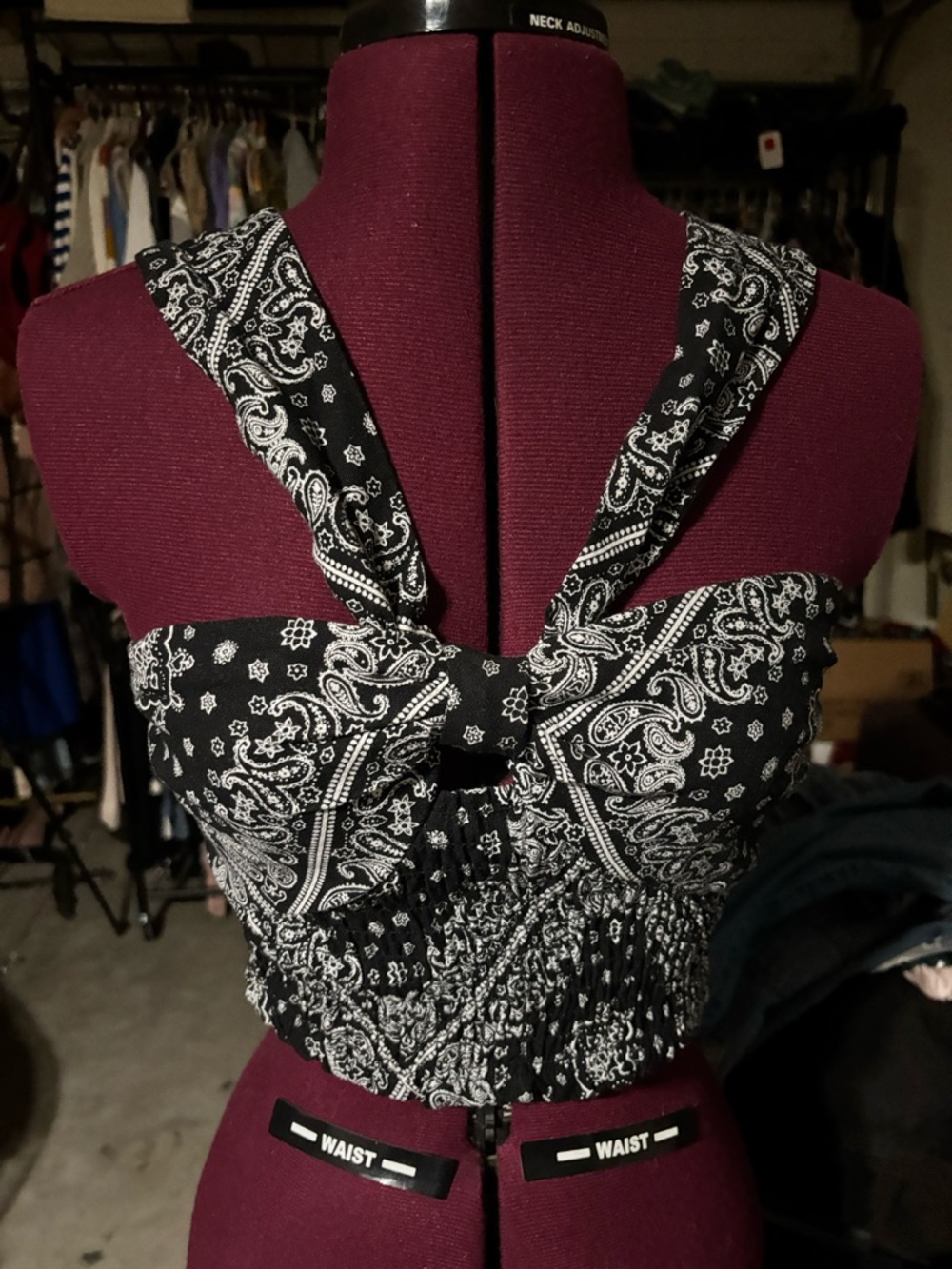 NWT Monteau LA Black and White Paisley Halter Crop Top - Size S